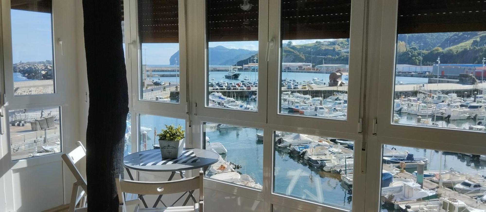 Andra Mari Portua Apartment Bermeo Bagian luar foto