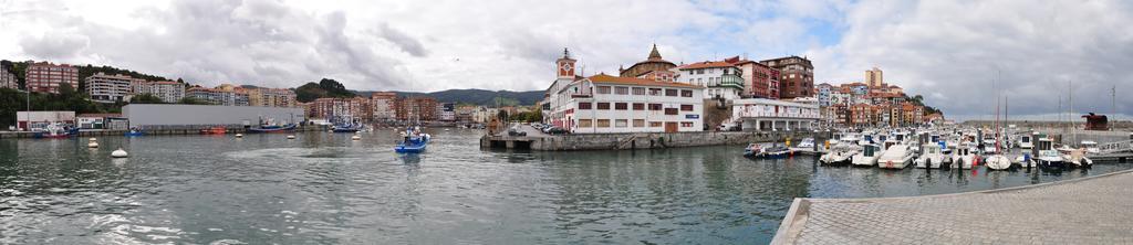 Andra Mari Portua Apartment Bermeo Bagian luar foto