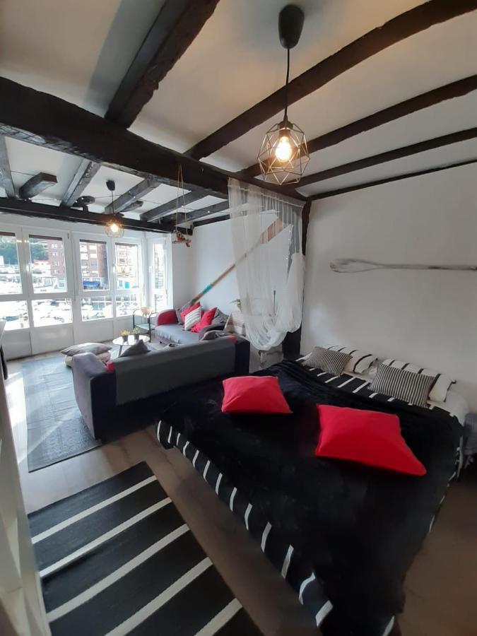 Andra Mari Portua Apartment Bermeo Bagian luar foto